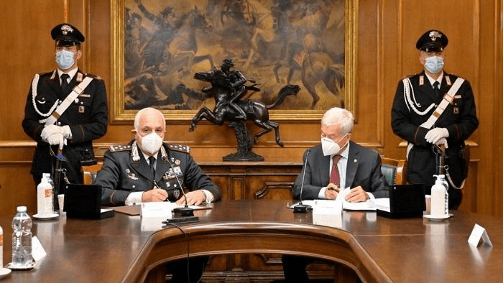 comandante carabinieri Luzi e presidente Confcommercio Sangalli