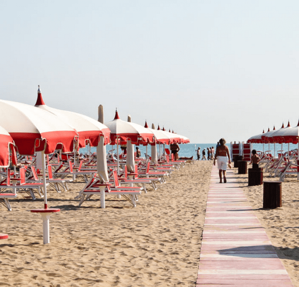 Spiagge, concessioni prorogate solo fino al 2023