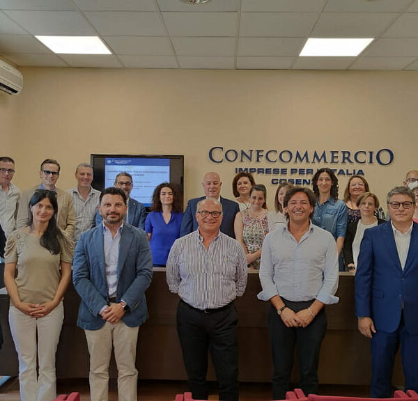 Confcommercio Cosenza approva le modifiche allo Statuto e il bilancio 2021