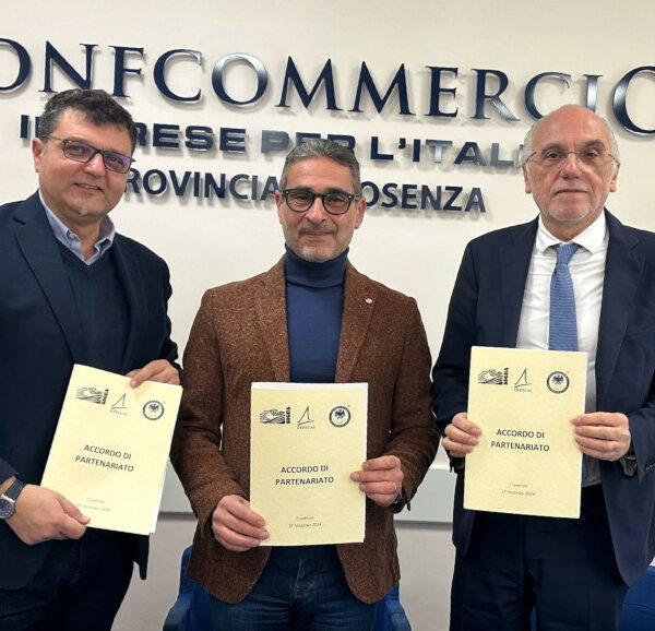 firma protocollo Assocultura Sigea Arpacal