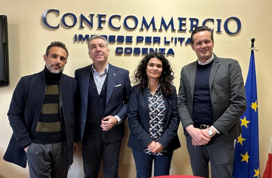 Confcommercio, Gruppo Giovani Imprenditori, Discag e Unical Business School insieme per la formazione delle imprese